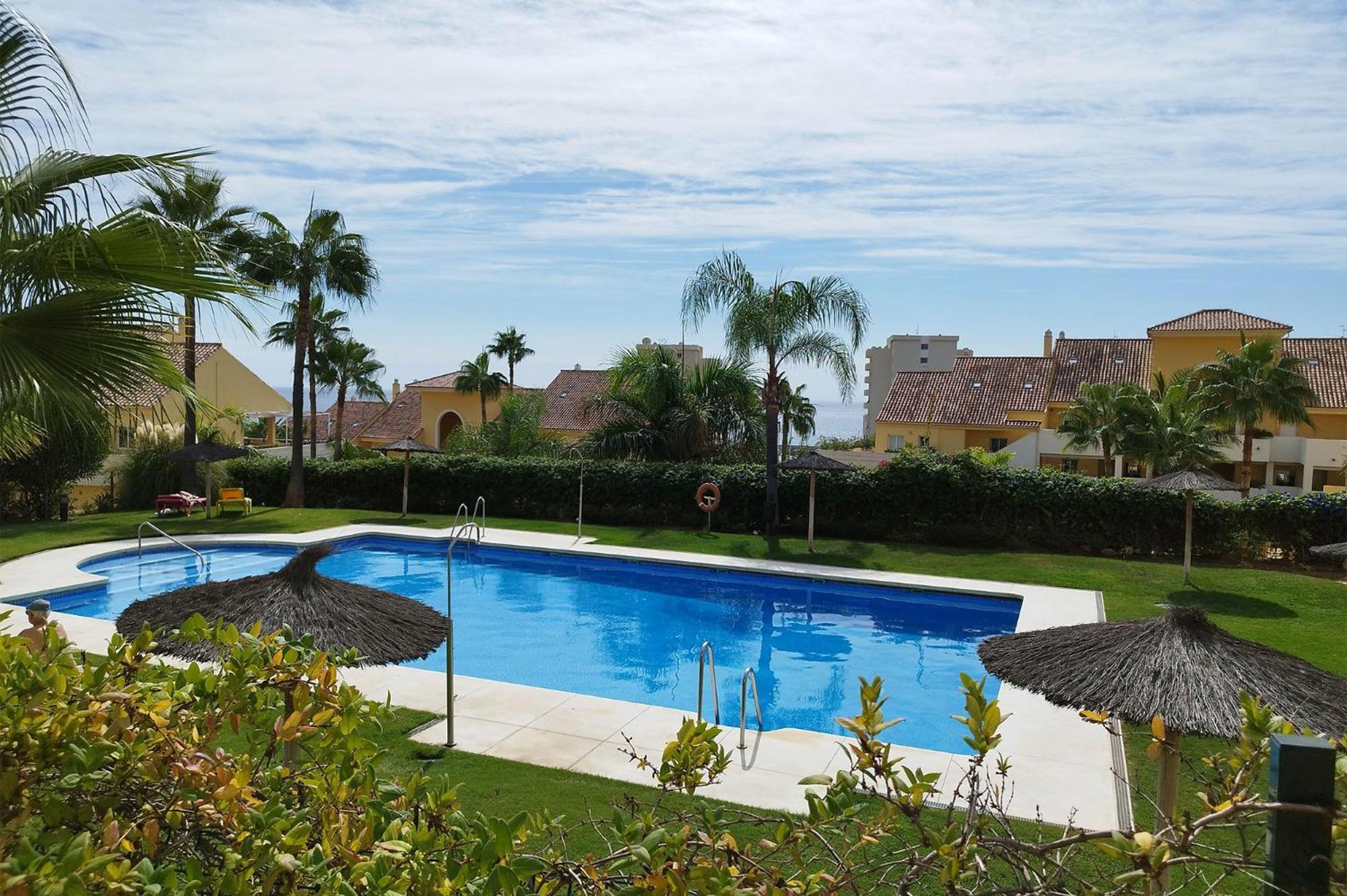 Apartamento Puertosol Estepona Exterior photo