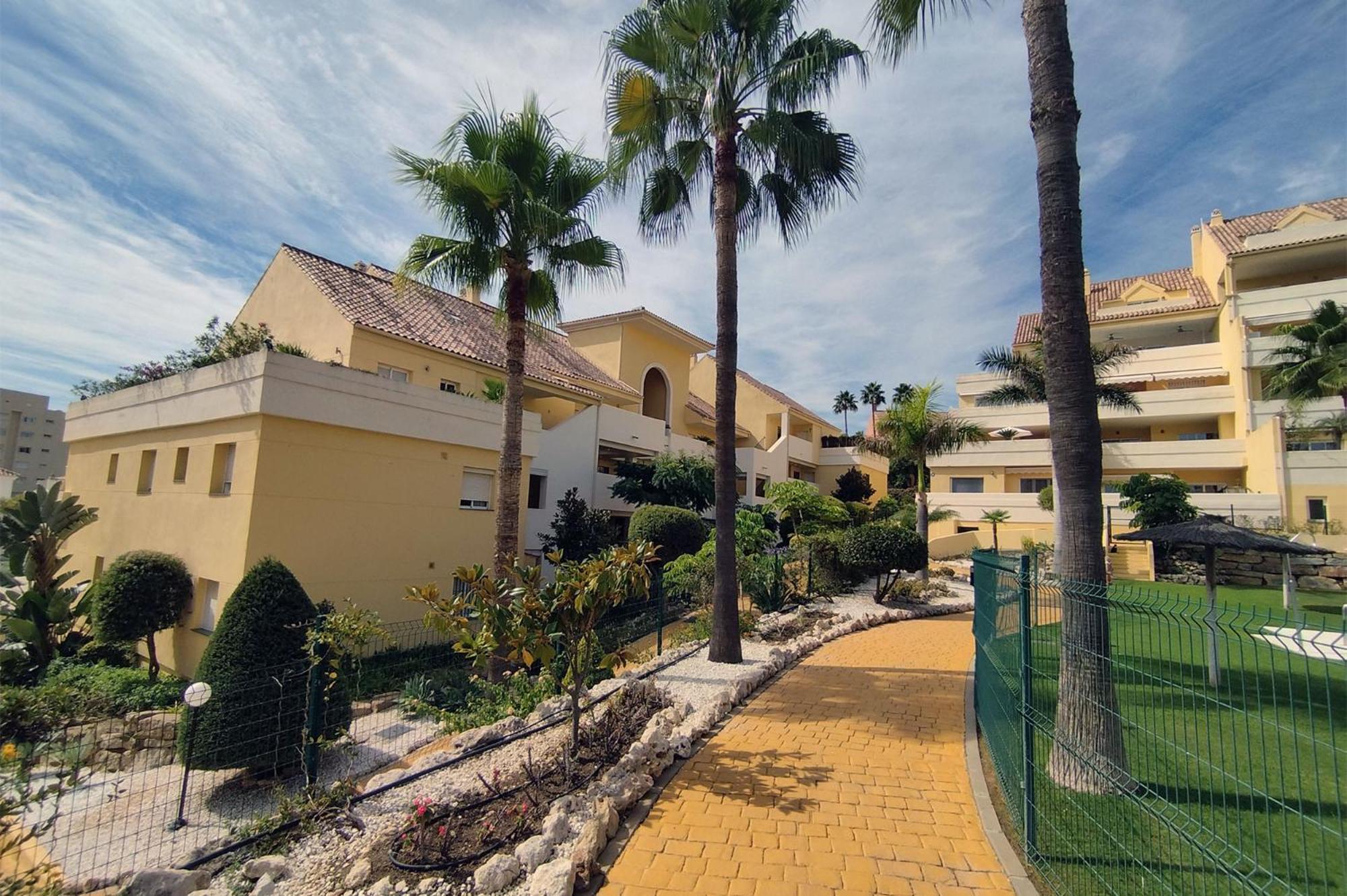 Apartamento Puertosol Estepona Exterior photo